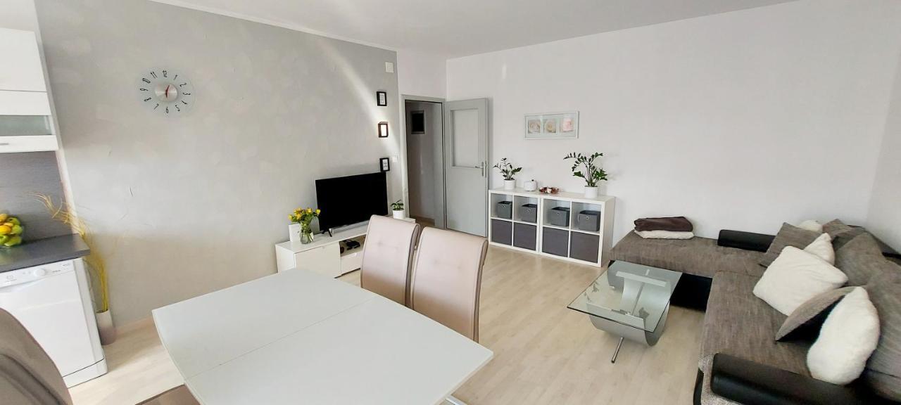 Apartman Near Fazana-500 From The Sea 외부 사진